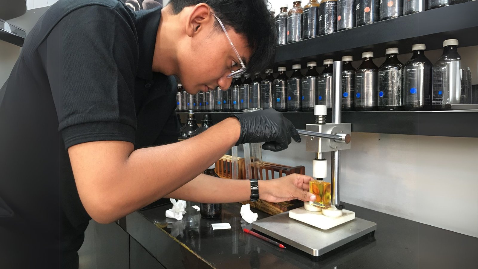 Eksplorasi Aroma: Memilih Parfum yang Tepat