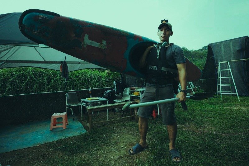 Giri Marhara, Aktivis Lingkungan Bersihkan Sampah Sejak Belia 